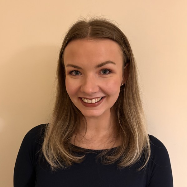 Headshot of Eleanor Ross