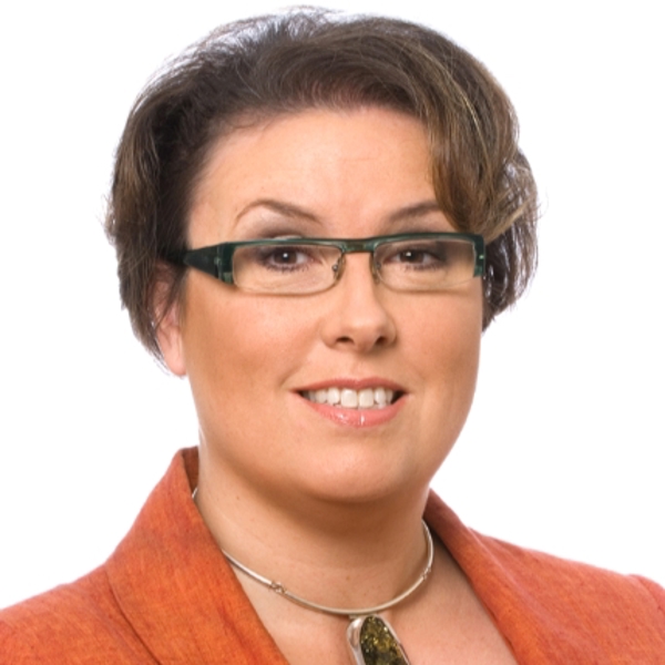 Headshot of Jill Pell